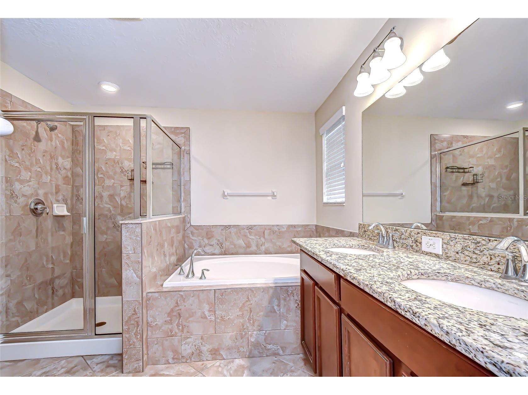 2718 Garden Falls Drive Brandon FL 33511 TB8456007 image17