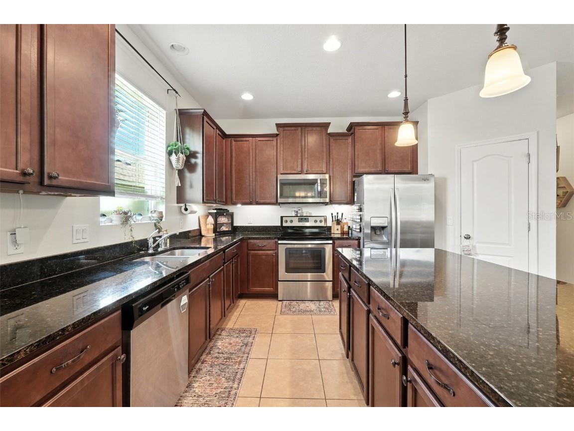 2718 Limerick Circle Grand Island FL 32735 O6322640 image10