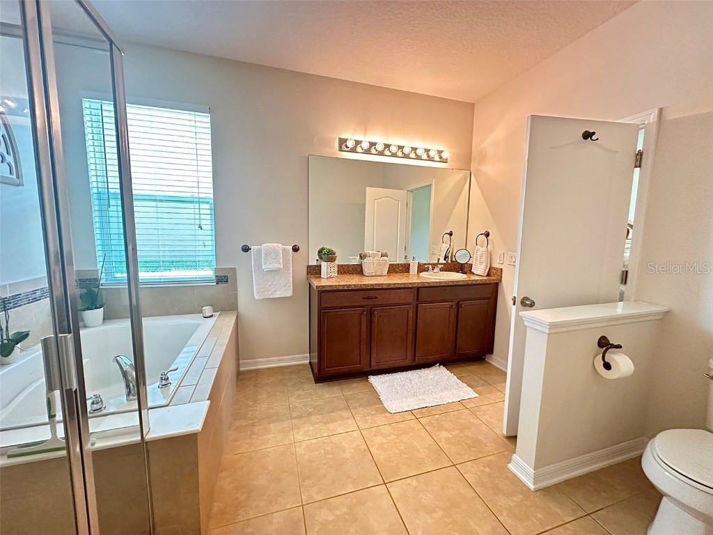 2718 Limerick Circle Grand Island FL 32735 O6322640 image15