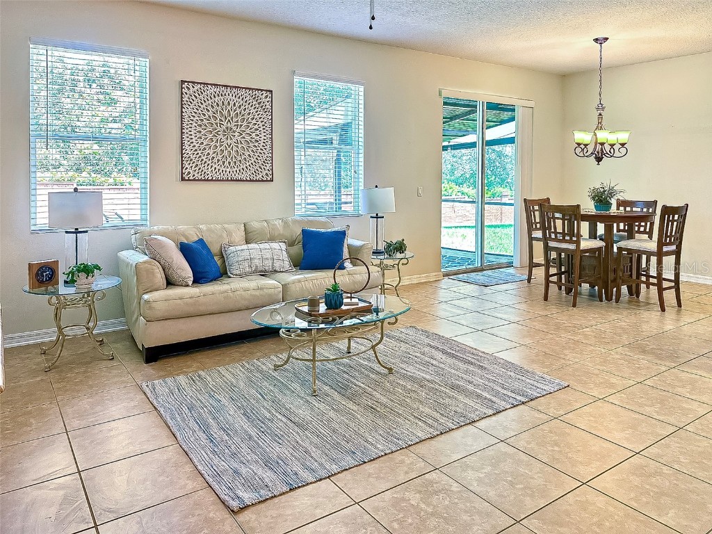 2718 Limerick Circle Grand Island FL 32735 O6322640 image5