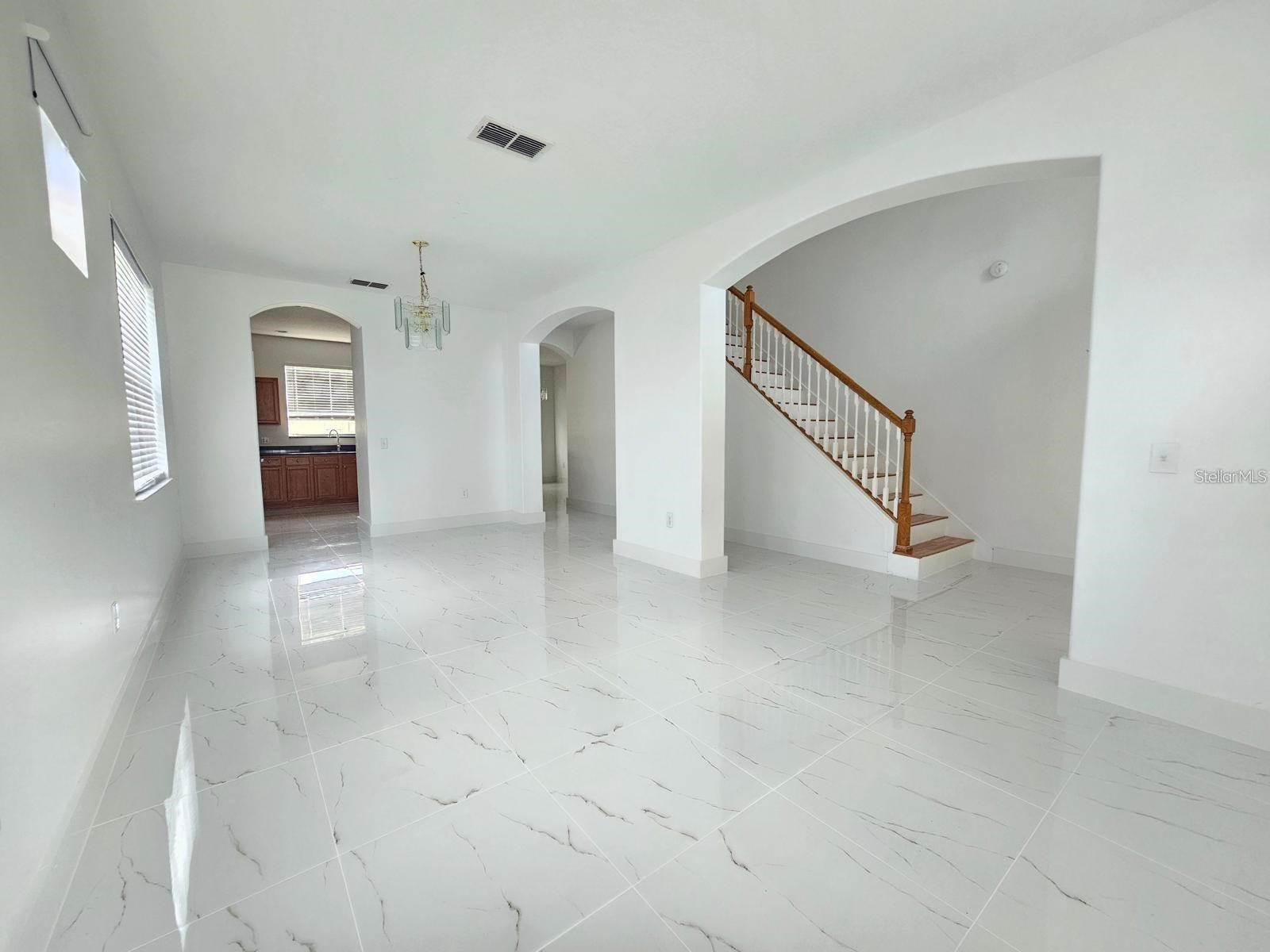 2718 Lucas Lake Lane Kissimmee FL 34744 O6401041 image3