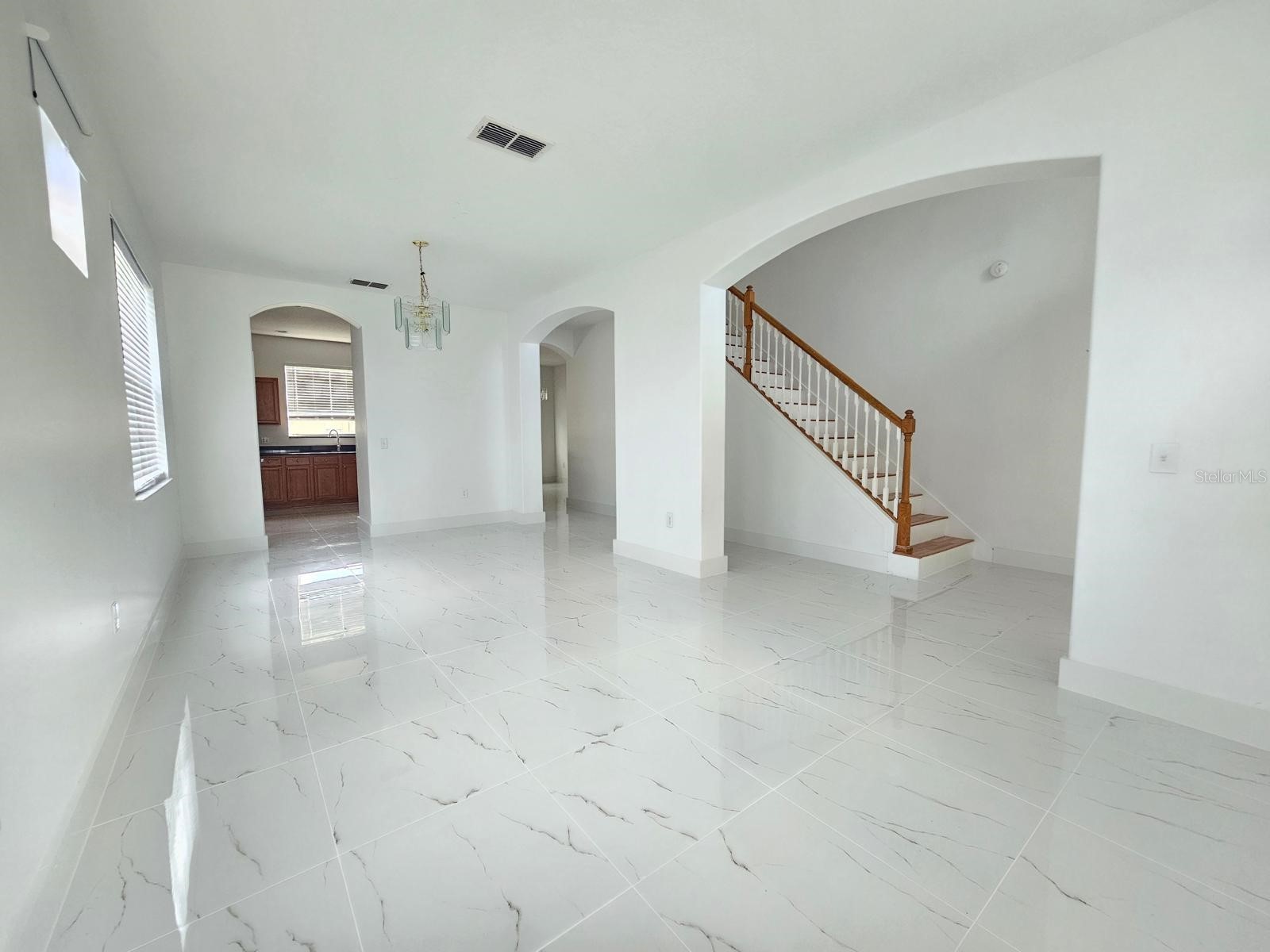 2718 Lucas Lakes Lane Kissimmee FL 34744 O6374248 image3