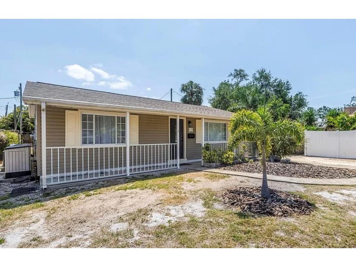 2719 Boca Ciega Drive N Saint Petersburg FL 33710 TB8377978 image1