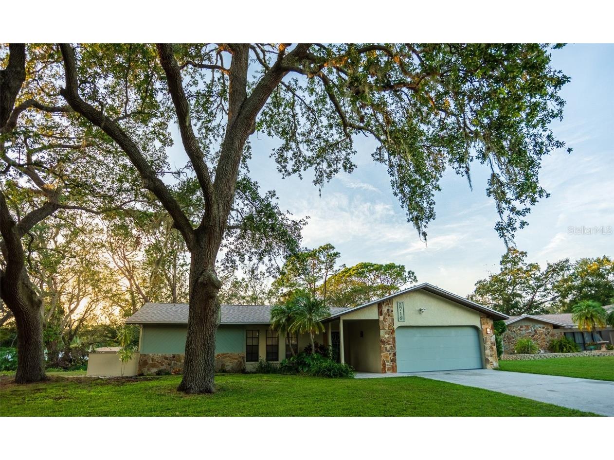 2719 Forest Knoll Drive Sarasota FL 34232 C7517682 image2