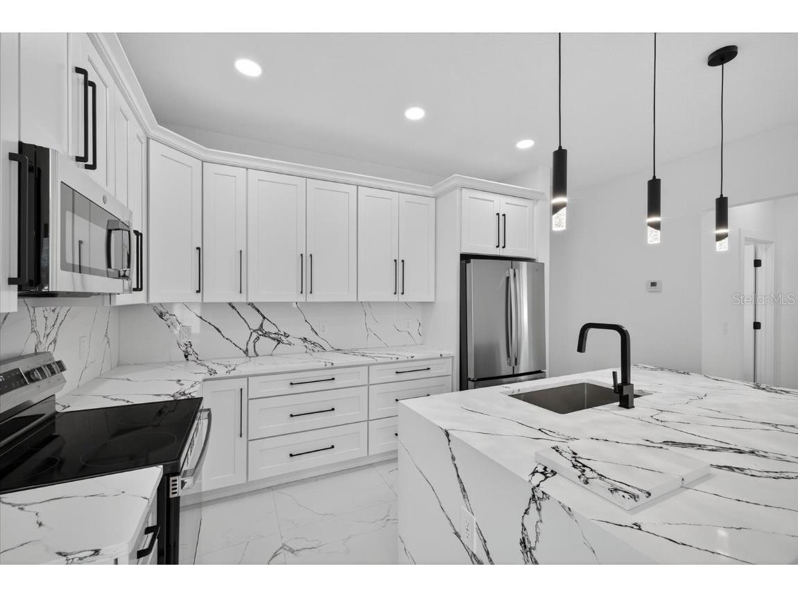 2719 W Saint John Street Tampa FL 33607 TB8424963 image14