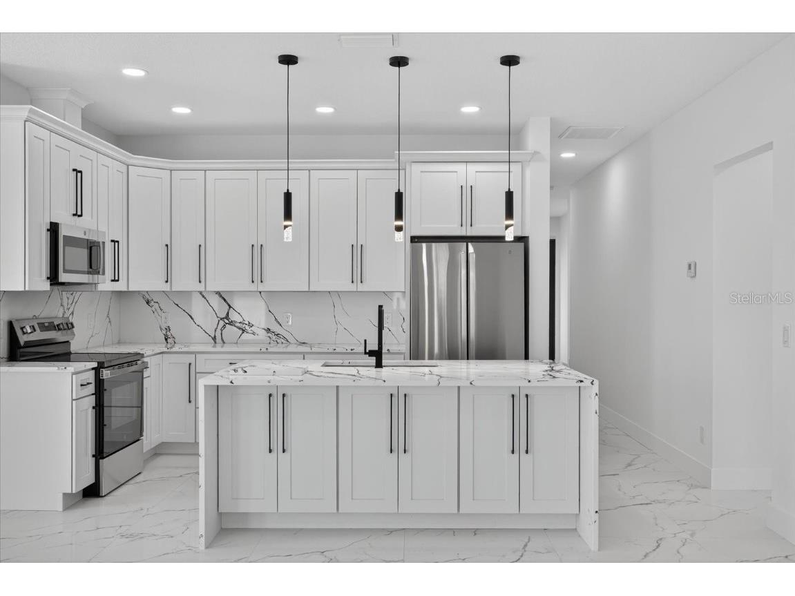 2719 W Saint John Street Tampa FL 33607 TB8424963 image15