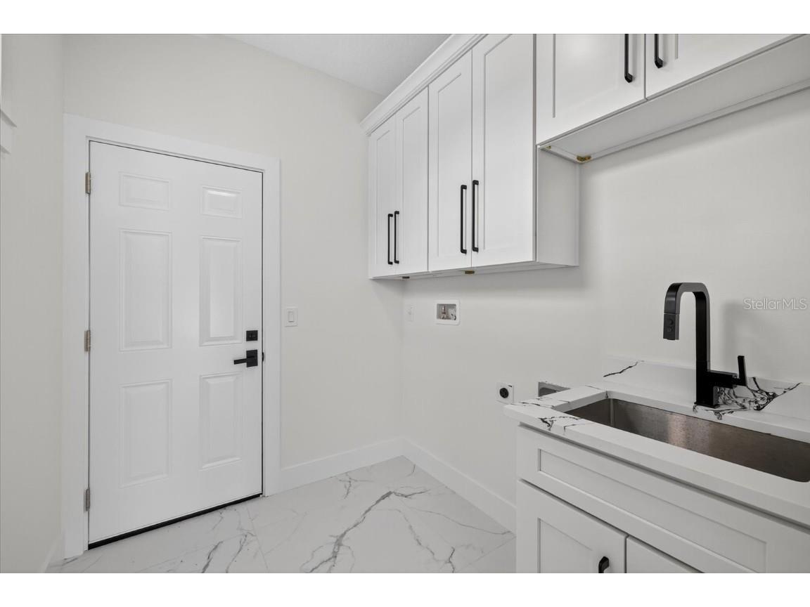 2719 W Saint John Street Tampa FL 33607 TB8424963 image22