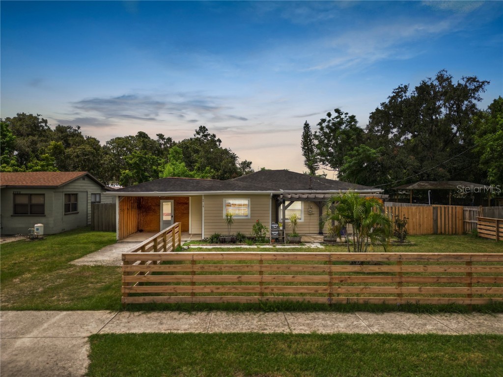 2719 Woodstock Avenue Eaton Park FL 33840 L4954930 image3