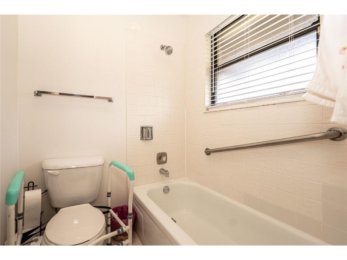 272 Beaver Dam Court Royal Palm Beach FL 33411 O6304051 image23