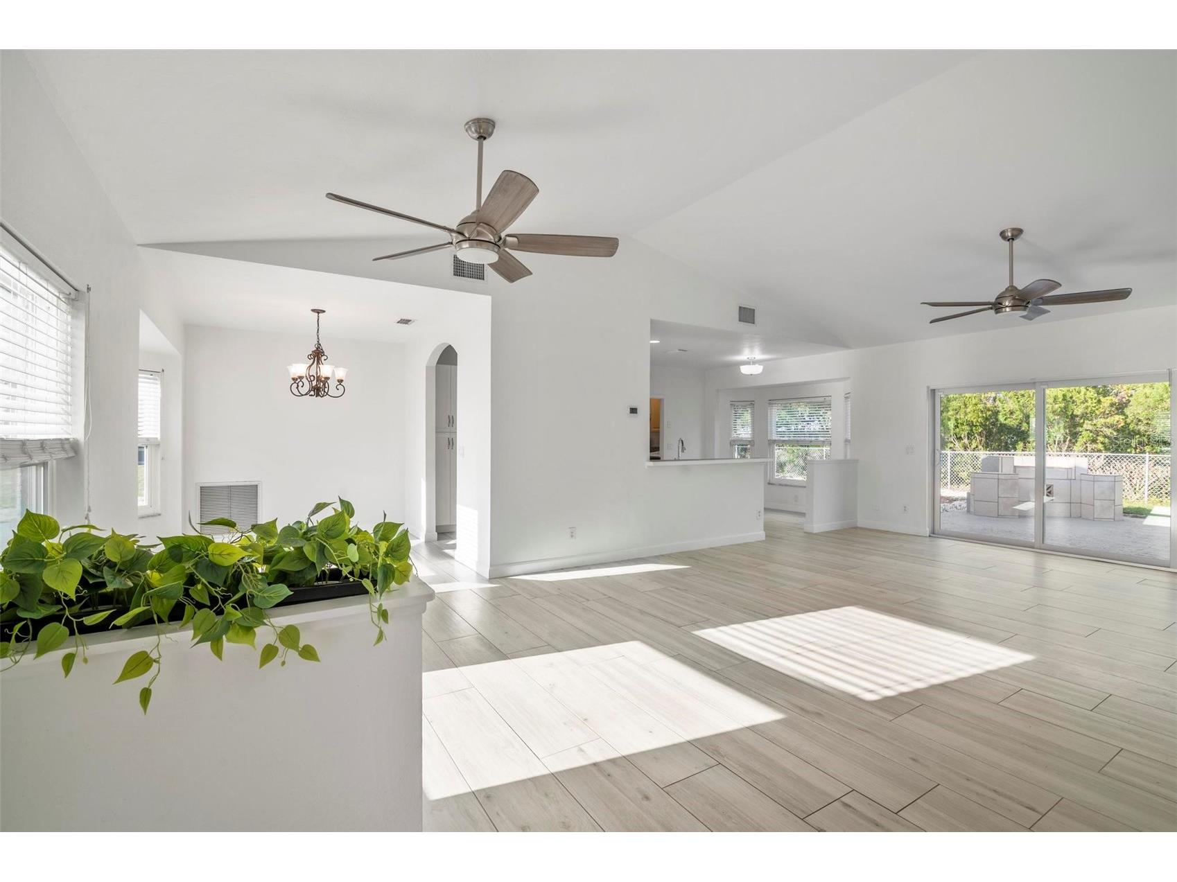 272 Malvern Drive Venice FL 34293 A4696858 image8