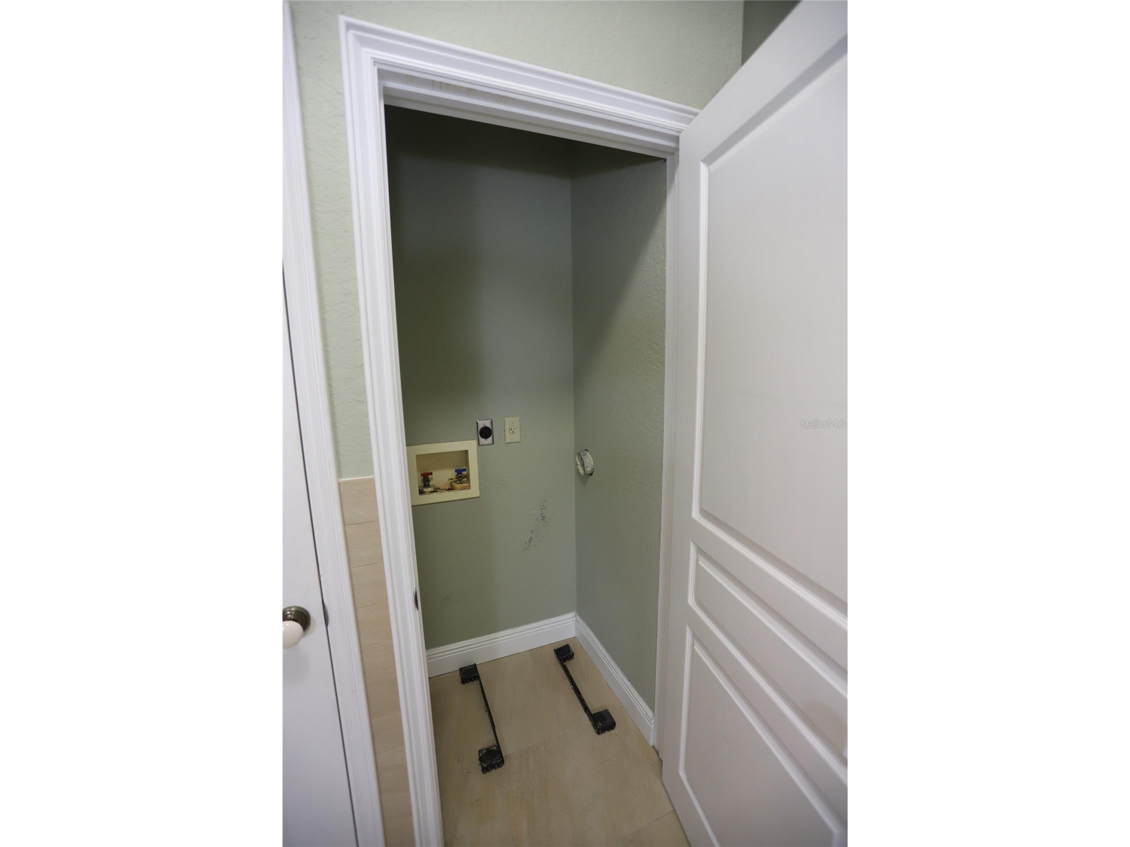 272 Orange Street #A-B Palm Harbor FL 34683 TB8392905 image40