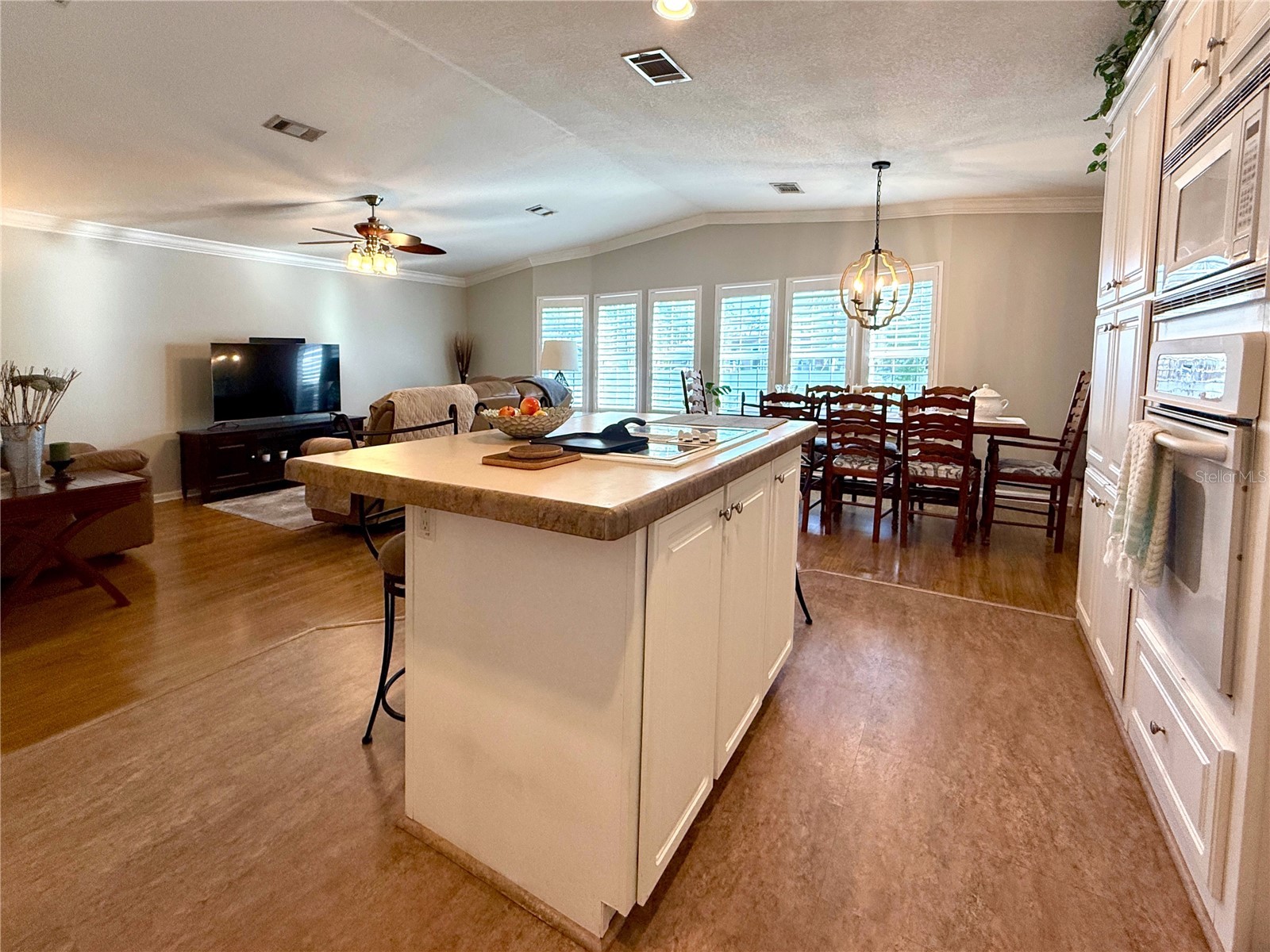 272 S Port Royal Lane Apollo Beach FL 33572 TB8468562 image7