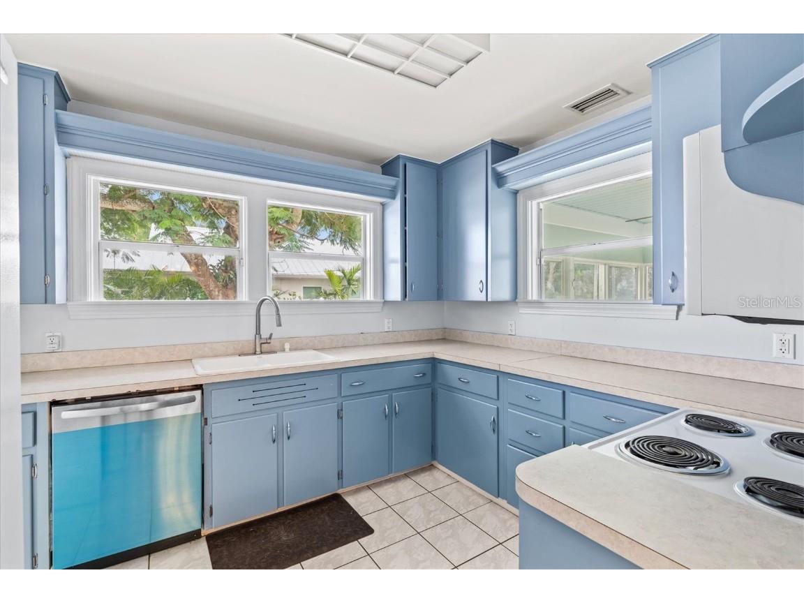 2720 4th Avenue W Bradenton FL 34205 A4671136 image13