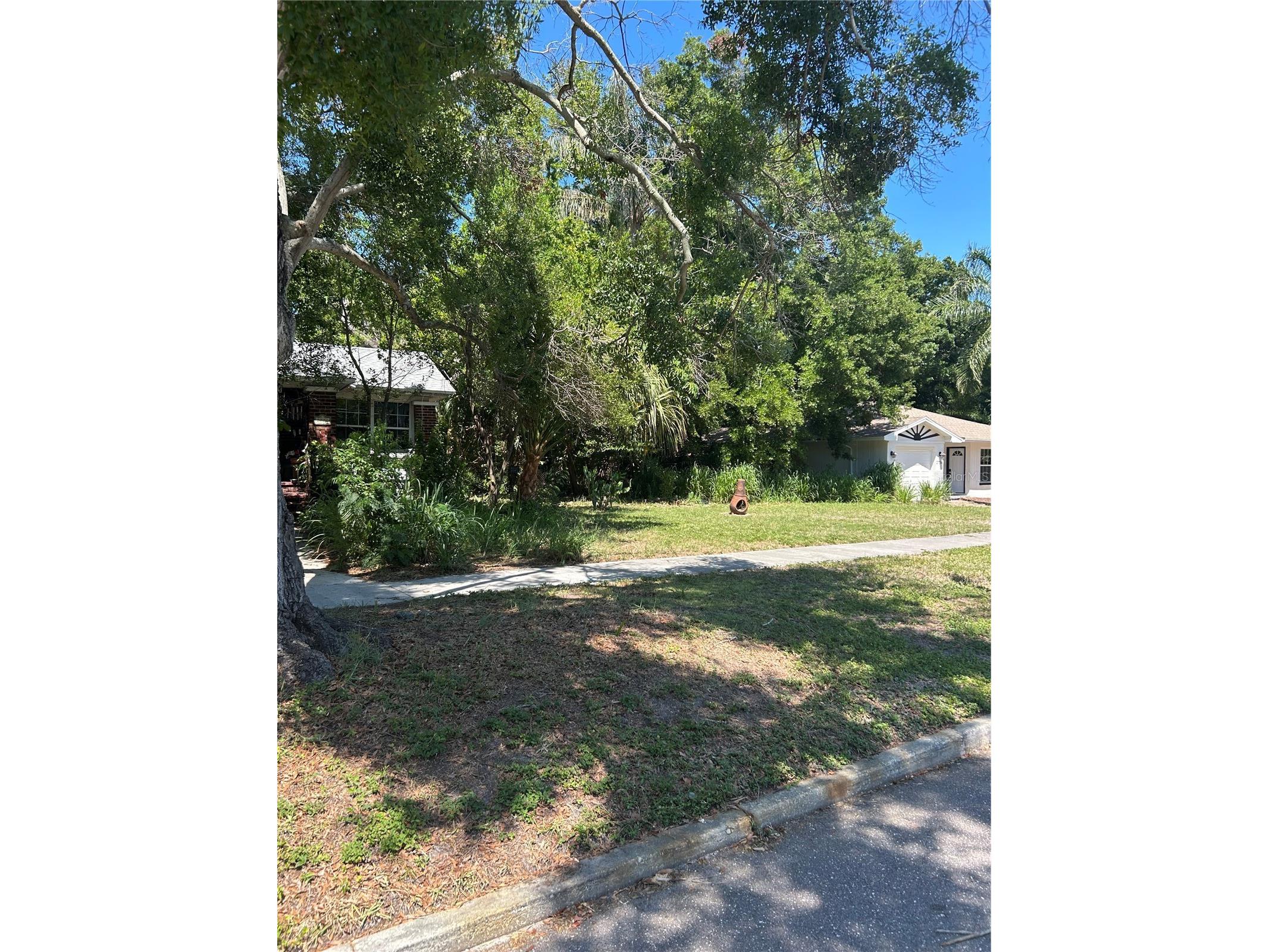 2720 Bayside Drive S Saint Petersburg FL 33705 TB8516478 image3