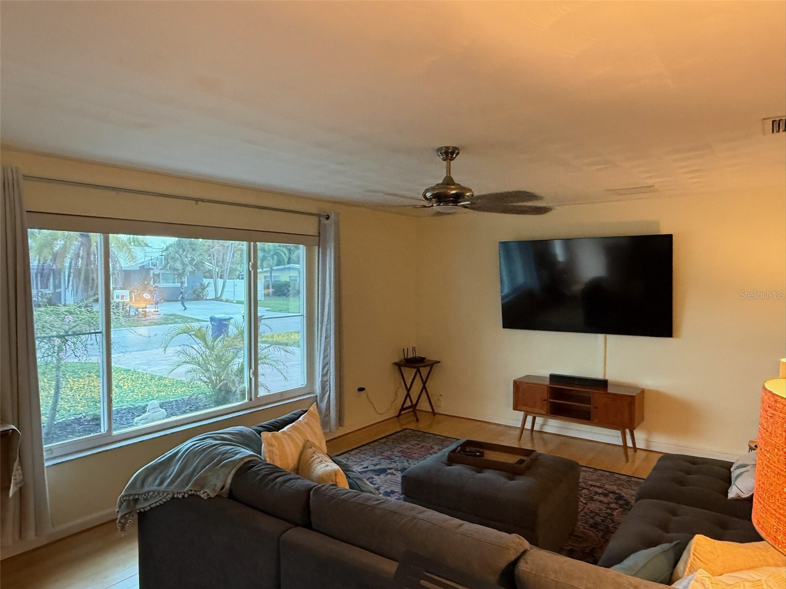 2720 Goldenrod Street Sarasota FL 34239 TB8531873 image3