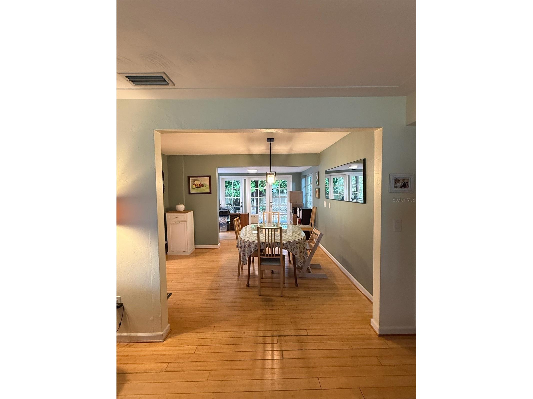 2720 Goldenrod Street Sarasota FL 34239 TB8531873 image9