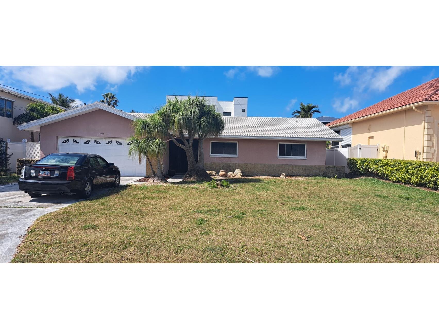 2720 Hibiscus Drive W Belleair Beach FL 33786 U8192400 image1