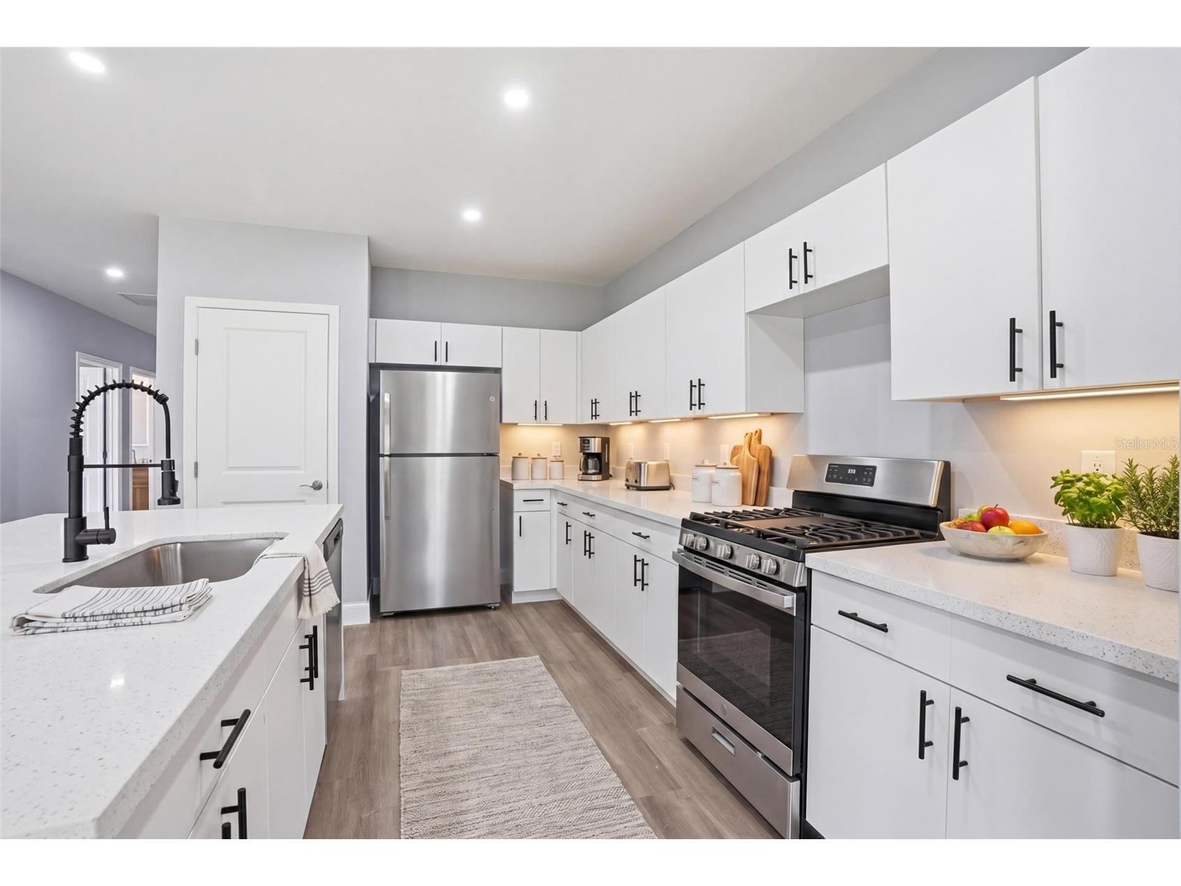 2720 NW 20th Terrace Cape Coral FL 33993 C7525479 image3