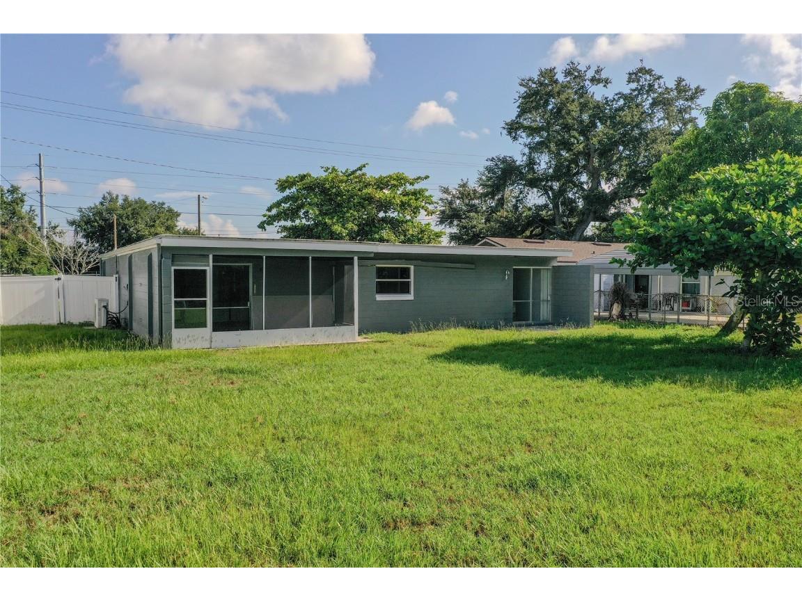 2720 NW Avenue V Winter Haven FL 33881 P4936014 image2