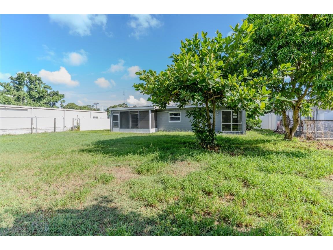 2720 NW Avenue V Winter Haven FL 33881 P4936014 image20