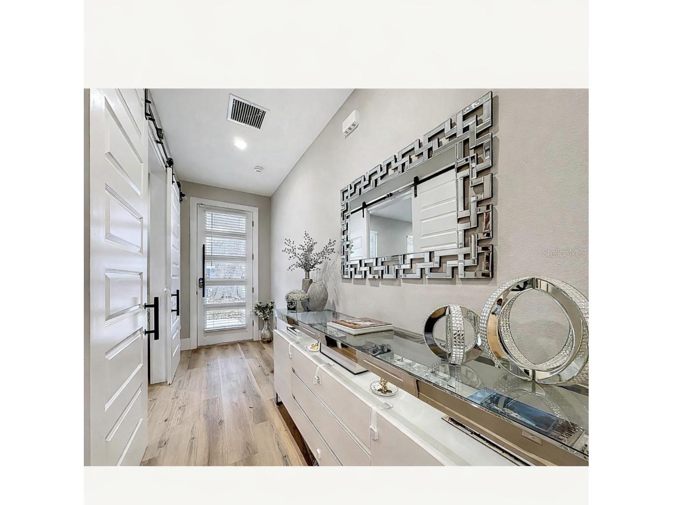 2720 S Shine Avenue Orlando FL 32806 O6385122 image5