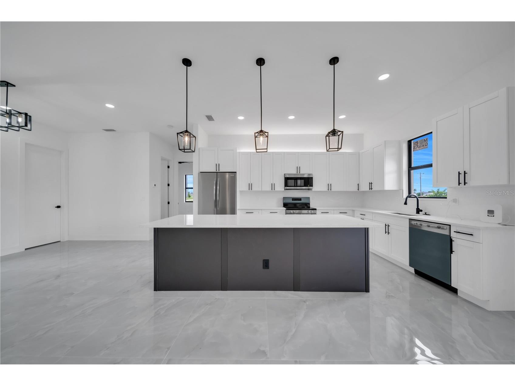 2720 Santa Barbara Boulevard N Cape Coral FL 33993 TB8497042 image13