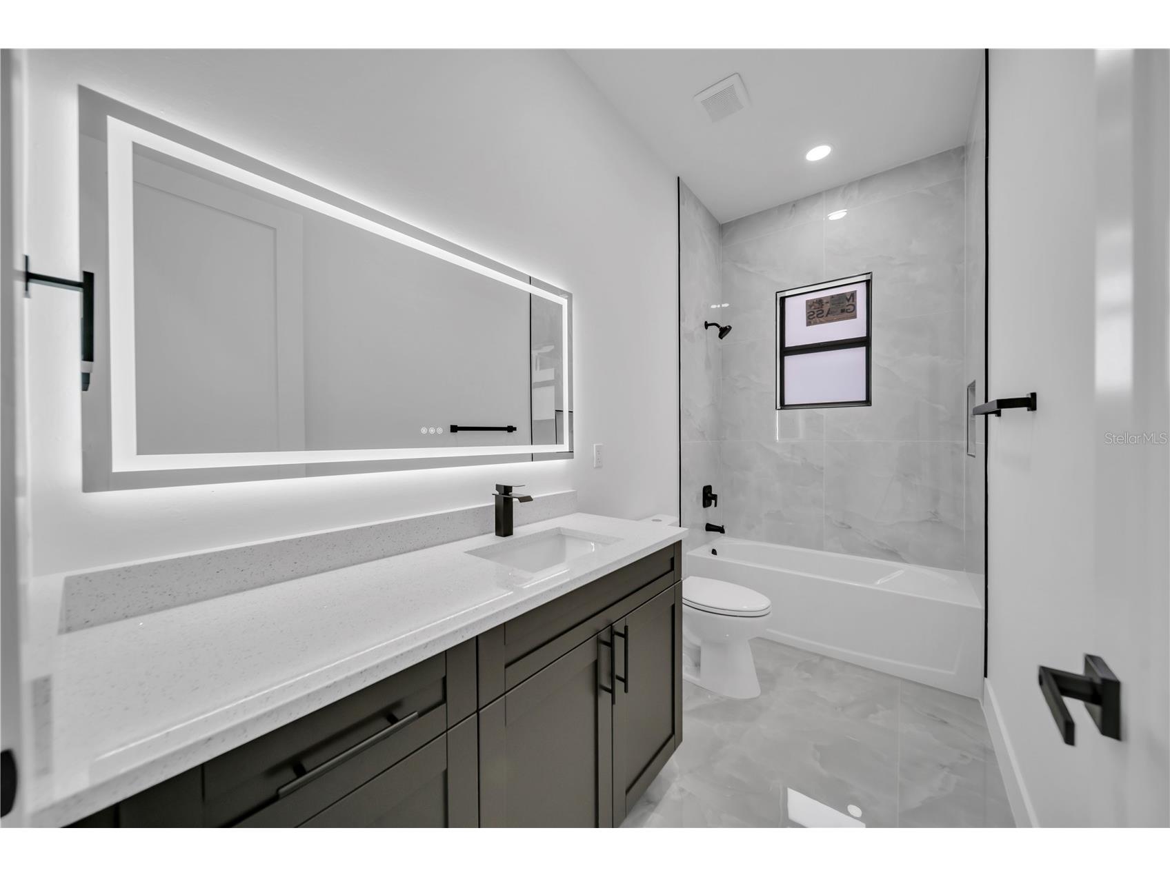 2720 Santa Barbara Boulevard N Cape Coral FL 33993 TB8497042 image20