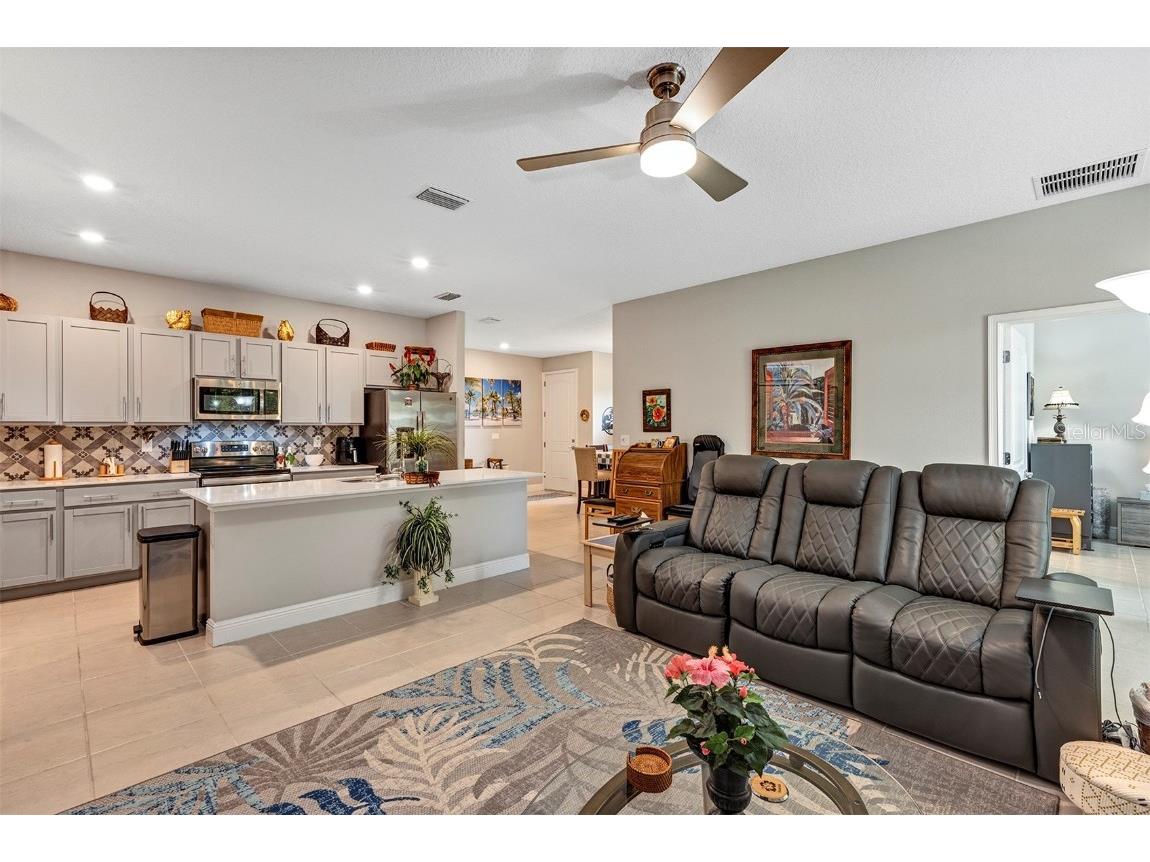 27203 White Plains Way Leesburg FL 34748 G5102352 image11