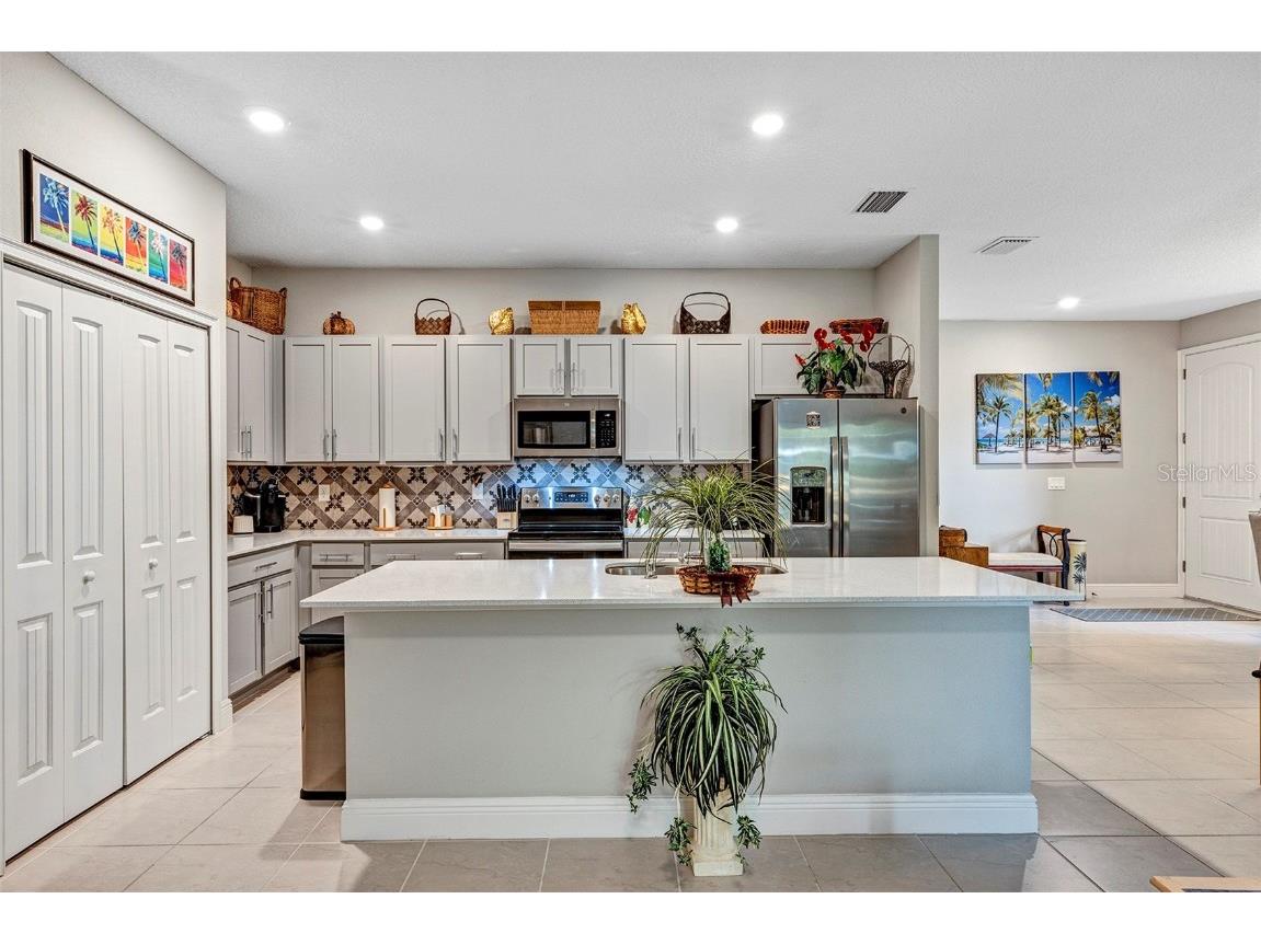 27203 White Plains Way Leesburg FL 34748 G5102352 image12