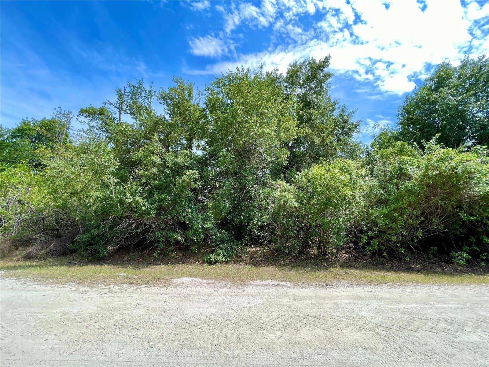 27209 Hacienda Drive Punta Gorda FL 33955 C7526243 image2