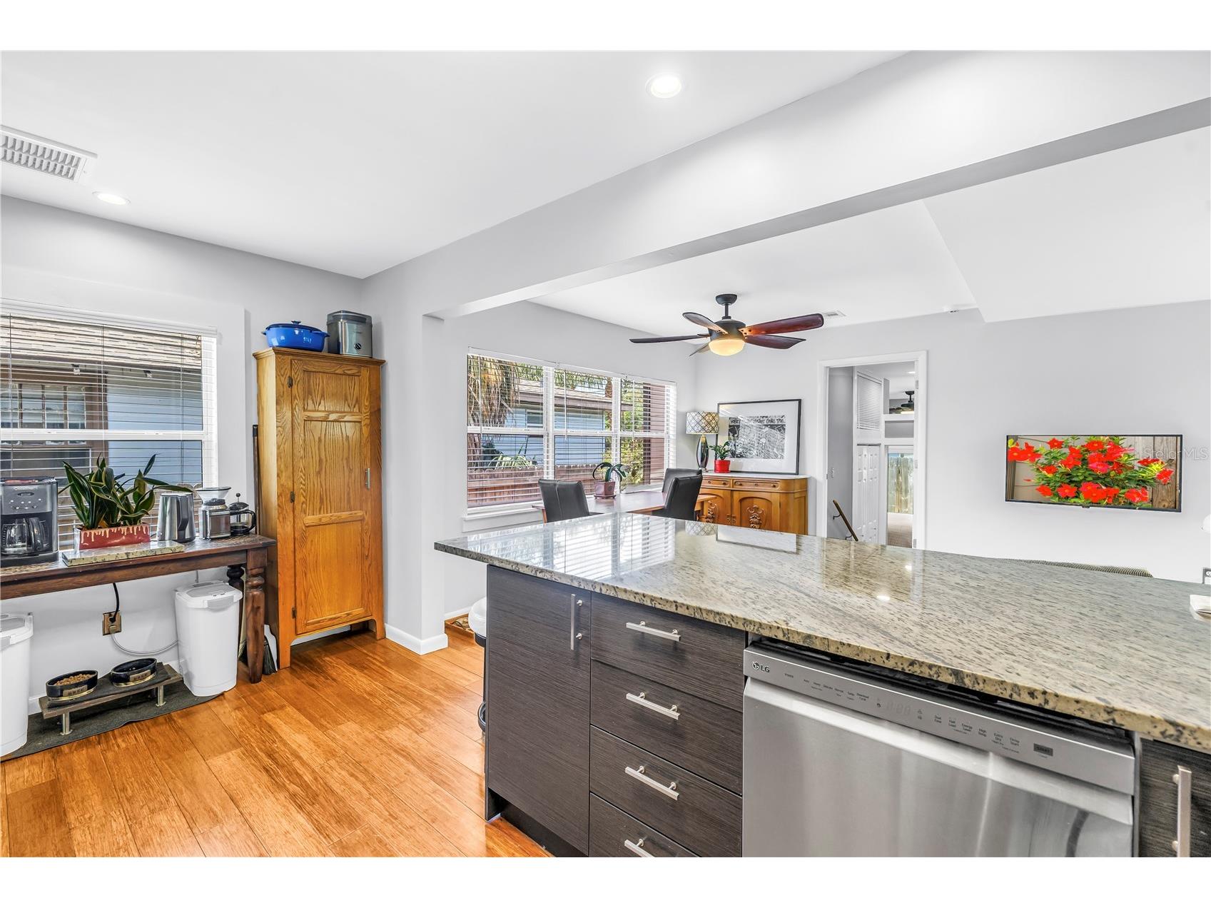 2721 4th Avenue S Saint Petersburg FL 33712 TB8505977 image15
