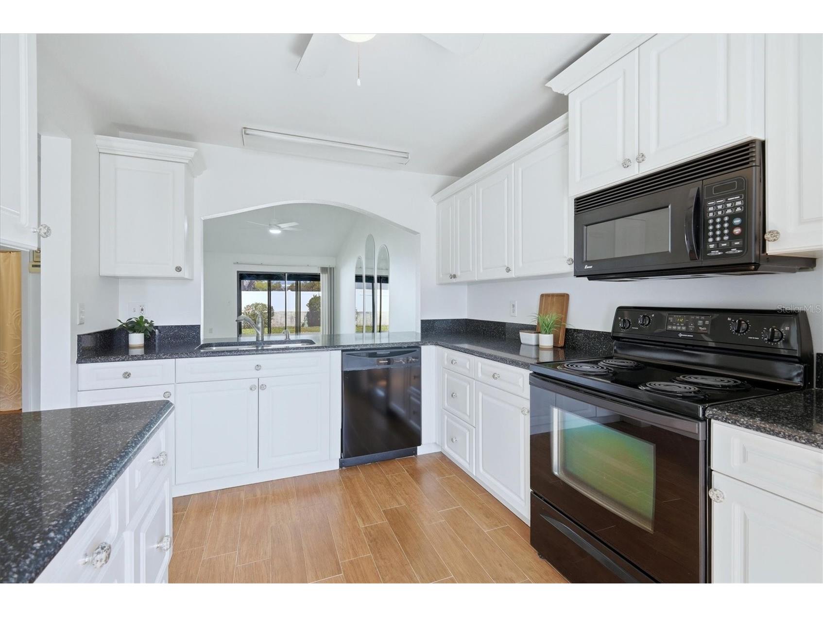 2721 60th Avenue Drive W #B Bradenton FL 34207 A4685008 image14