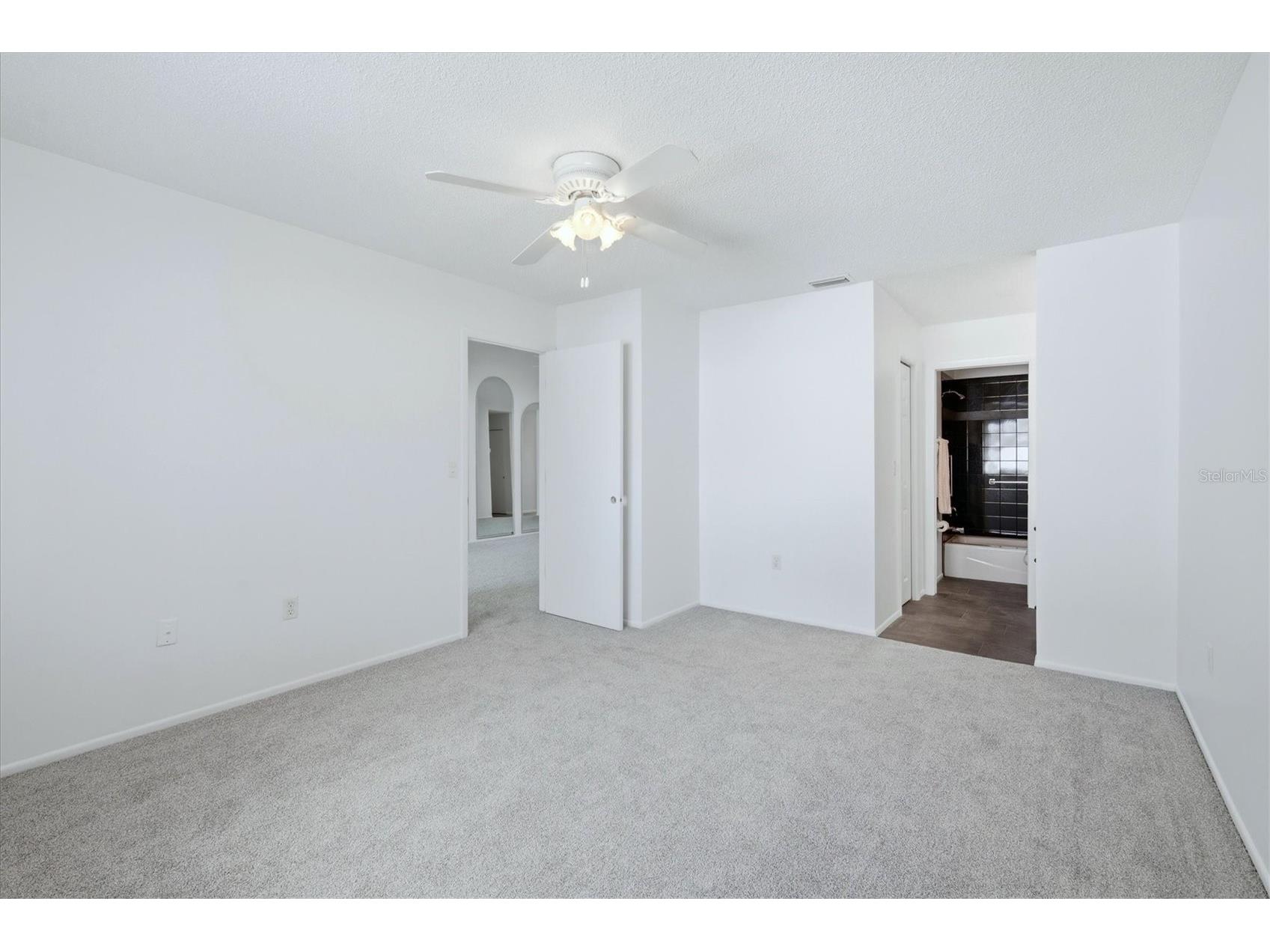 2721 60th Avenue Drive W #B Bradenton FL 34207 A4685008 image18