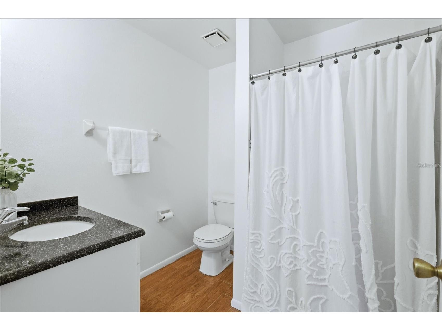 2721 60th Avenue Drive W #B Bradenton FL 34207 A4685008 image25