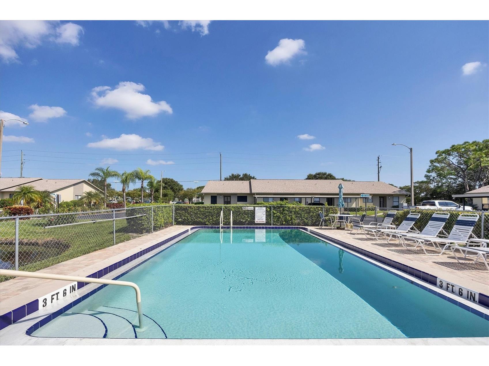 2721 60th Avenue Drive W #B Bradenton FL 34207 A4685008 image30