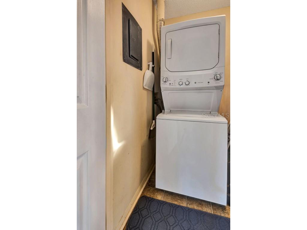 2721 72nd Street Court W Bradenton FL 34209 A4669768 image25