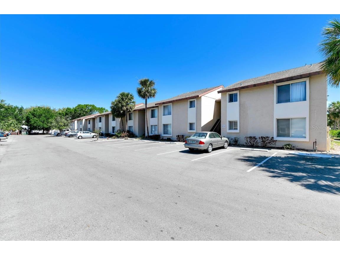 2721 Hidden Lake Boulevard #A Sarasota FL 34237 N6125815 image1