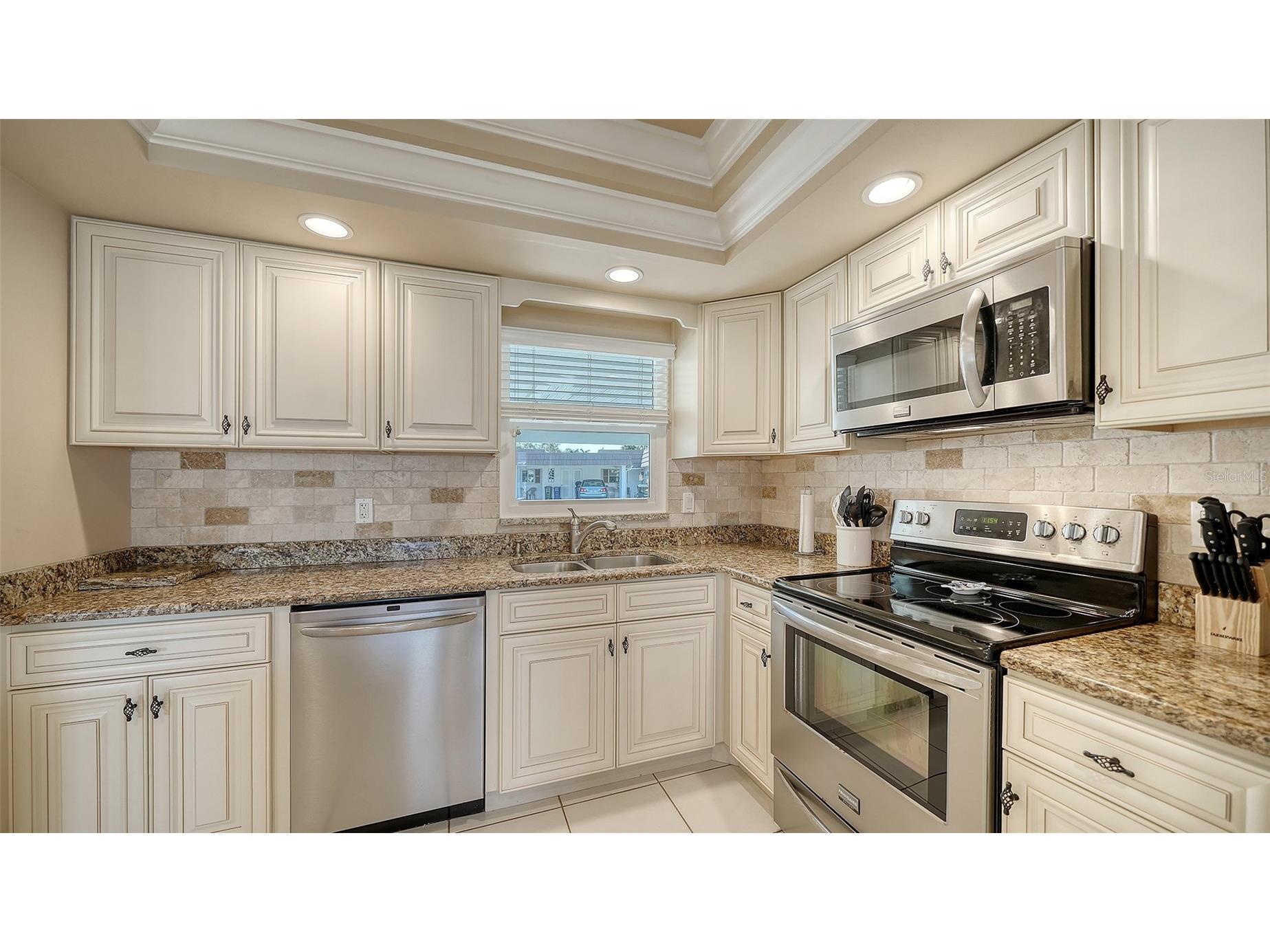 2721 Riverbluff Place #V-50 Sarasota FL 34231 A4683022 image17