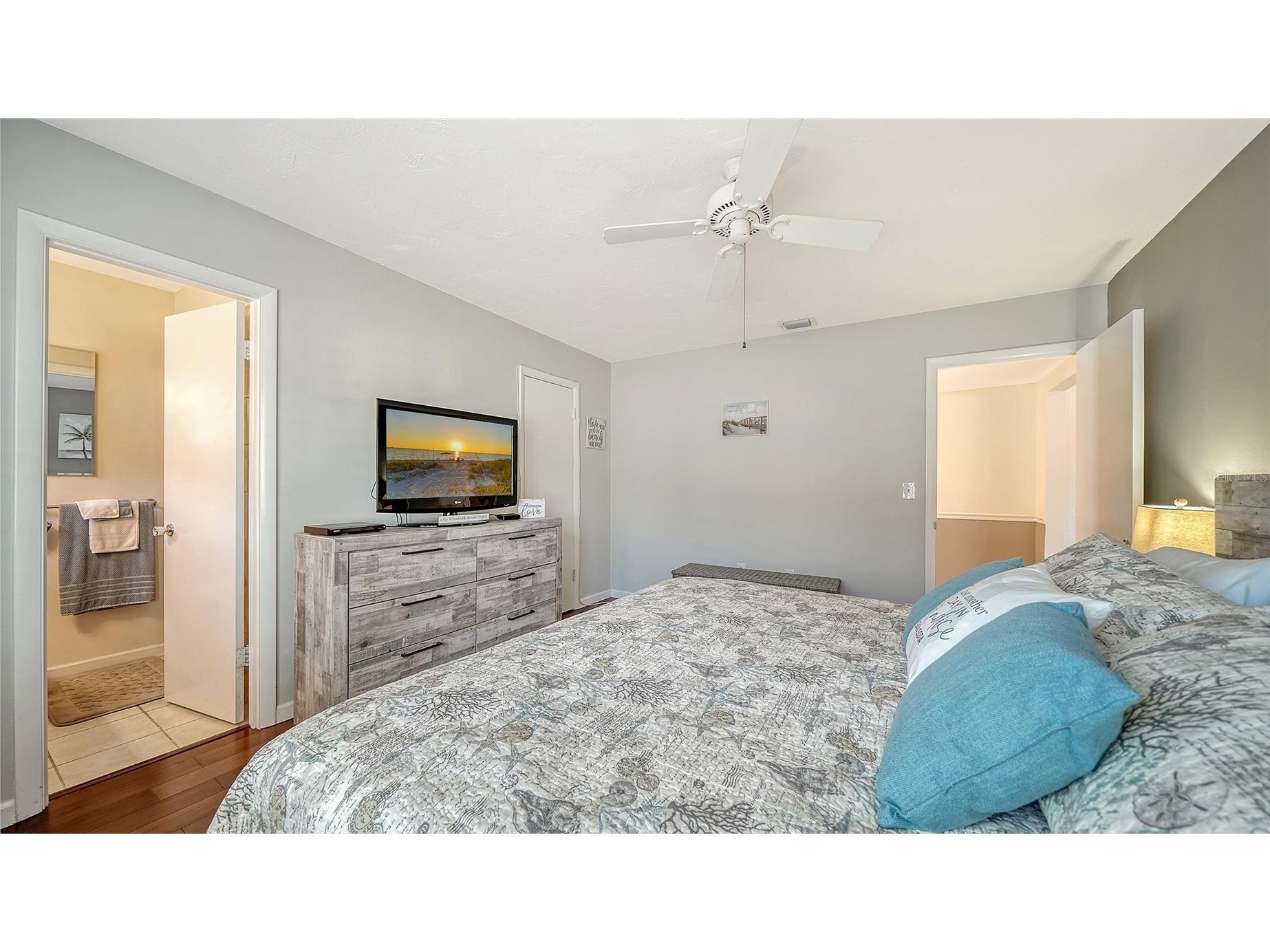 2721 Riverbluff Place #V-50 Sarasota FL 34231 A4683022 image22