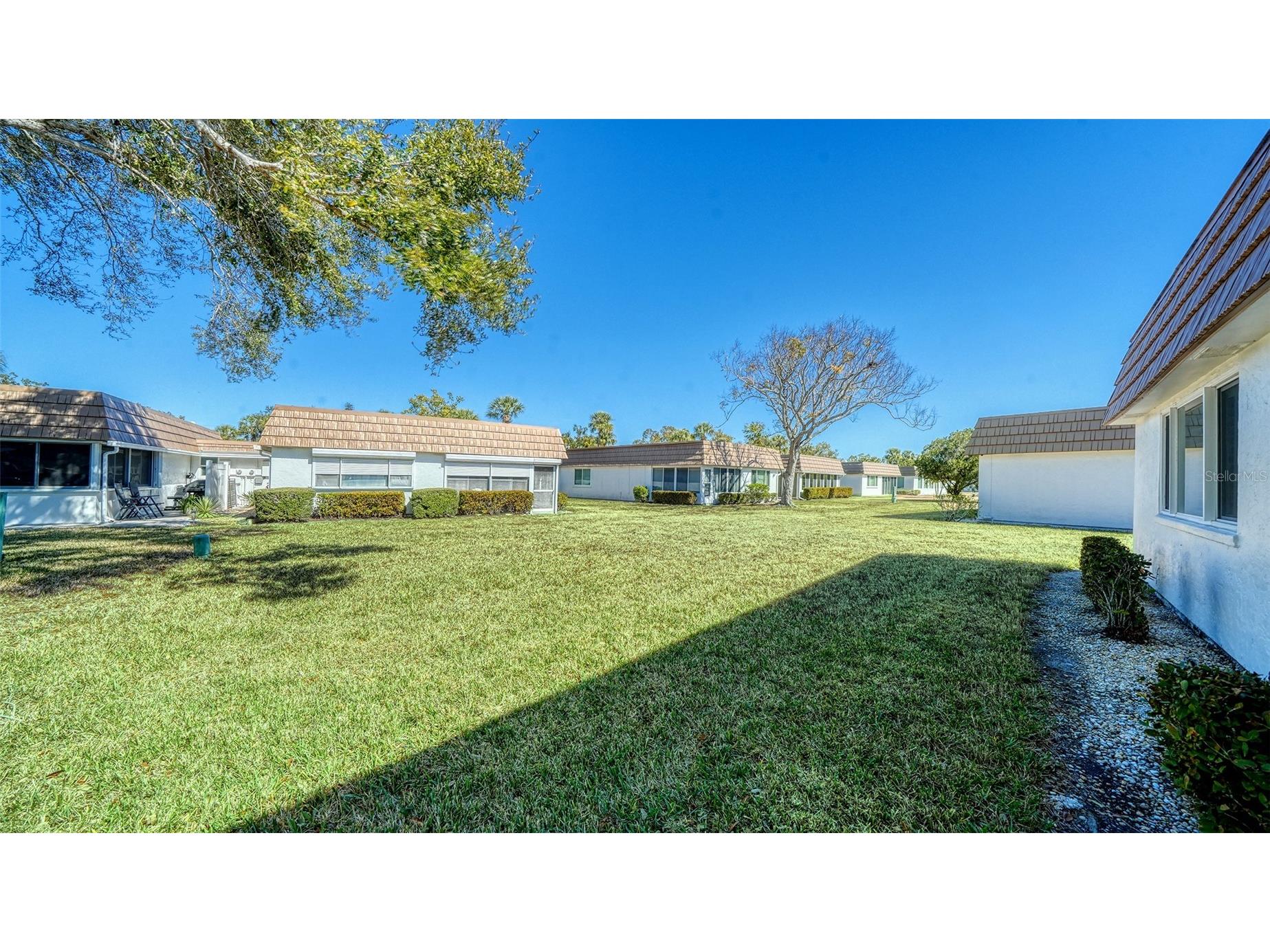 2721 Riverbluff Place #V-50 Sarasota FL 34231 A4683022 image26
