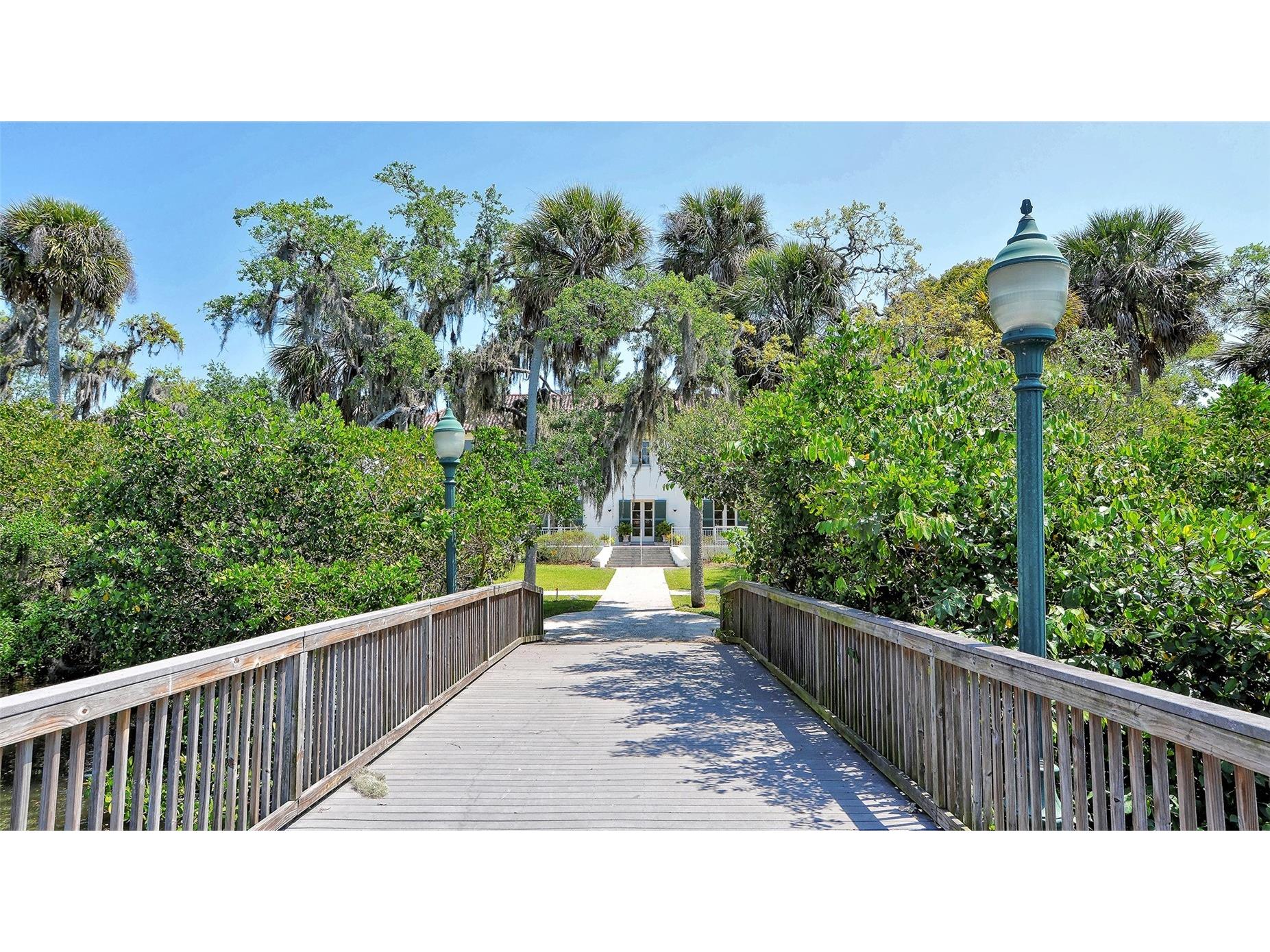 2721 Riverbluff Place #V-50 Sarasota FL 34231 A4683022 image60