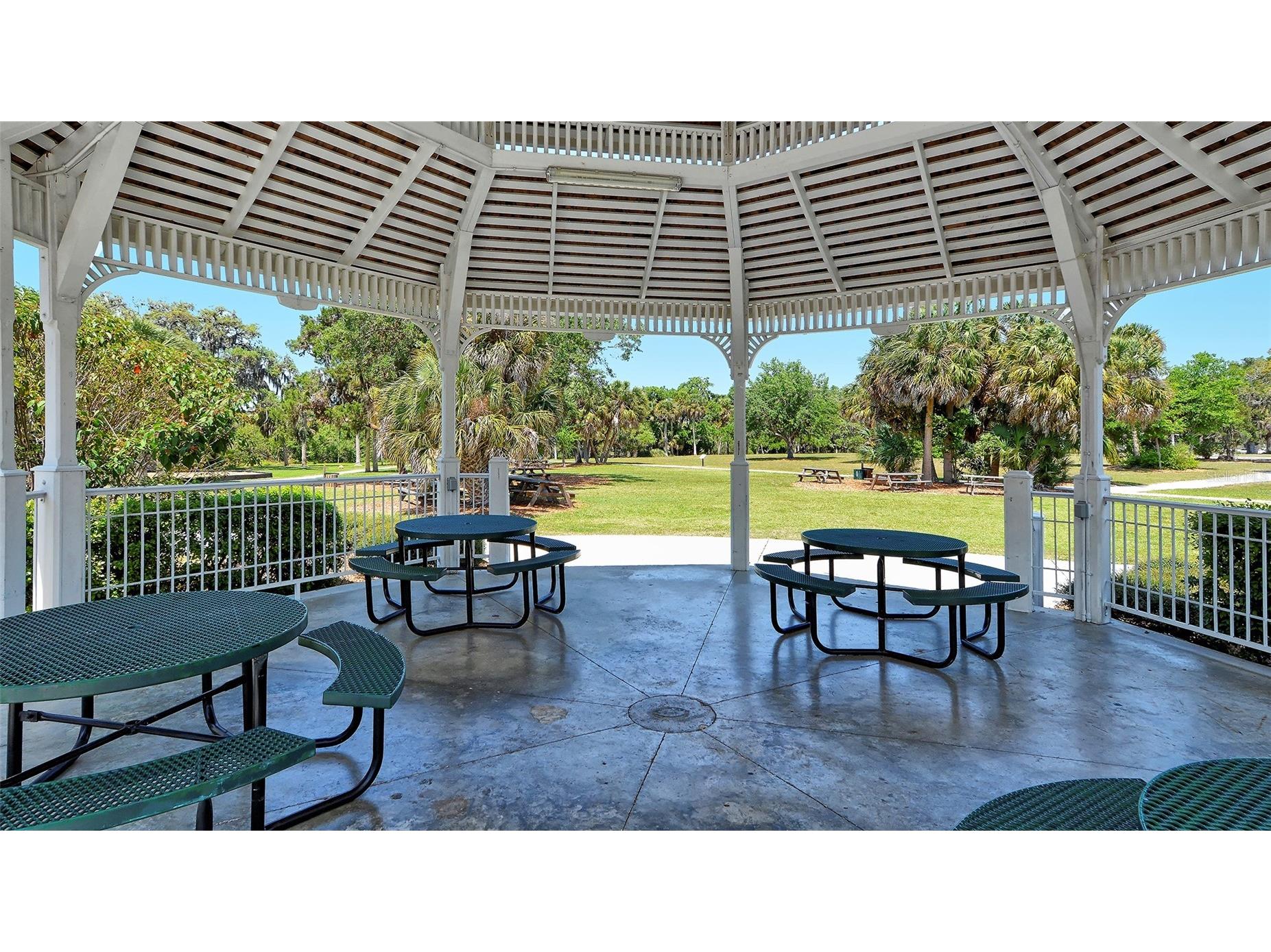 2721 Riverbluff Place #V-50 Sarasota FL 34231 A4683022 image66