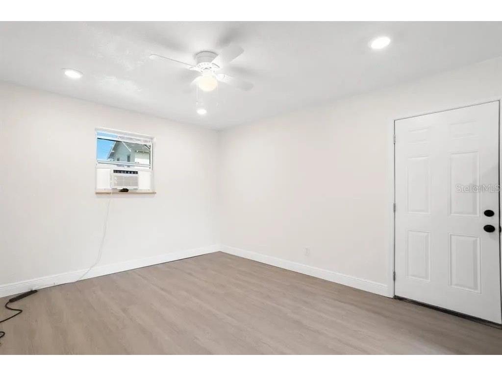 2722 14th Avenue S Saint Petersburg FL 33712 TB8443916 image20