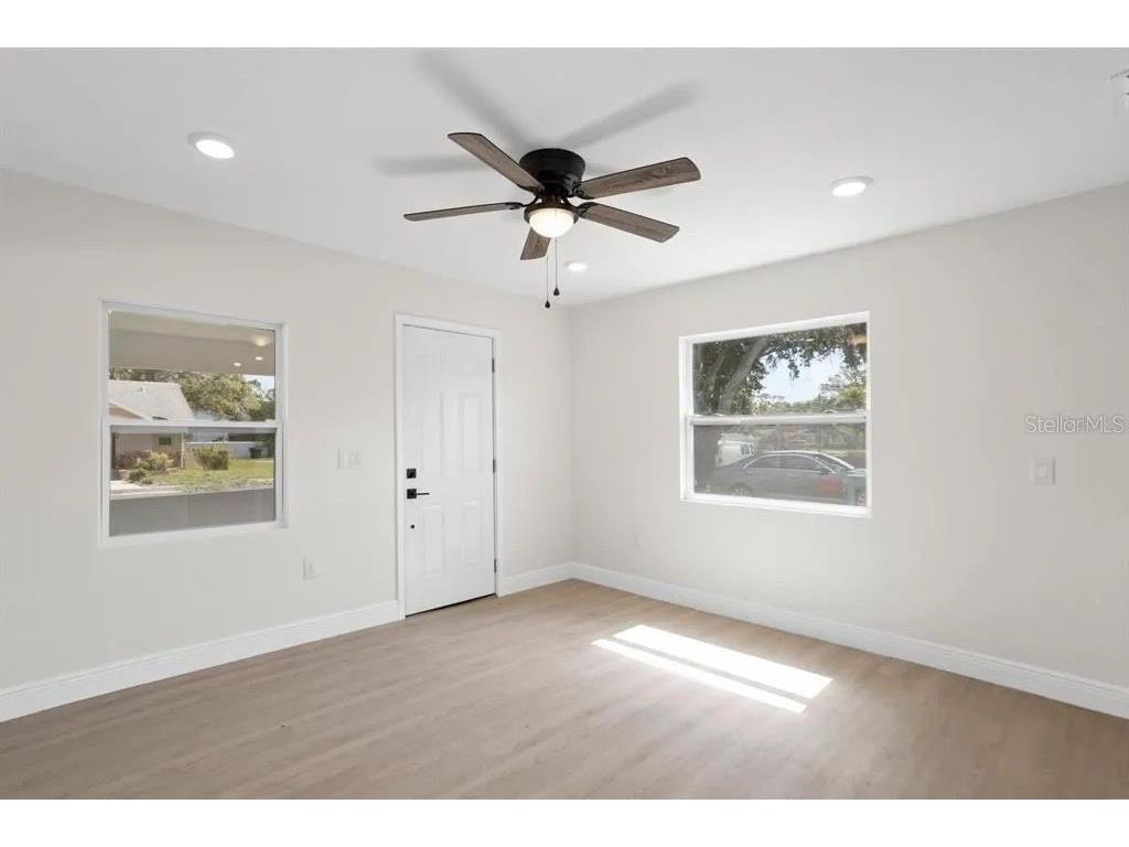 2722 14th Avenue S Saint Petersburg FL 33712 TB8443916 image32