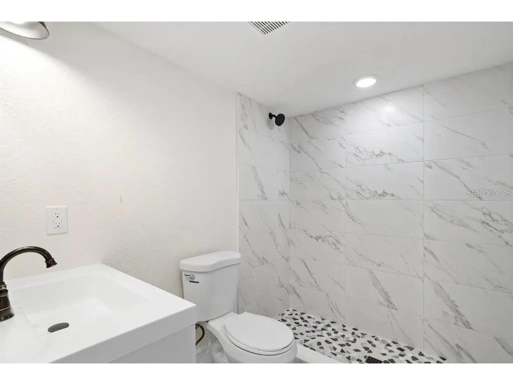 2722 14th Avenue S Saint Petersburg FL 33712 TB8443916 image42