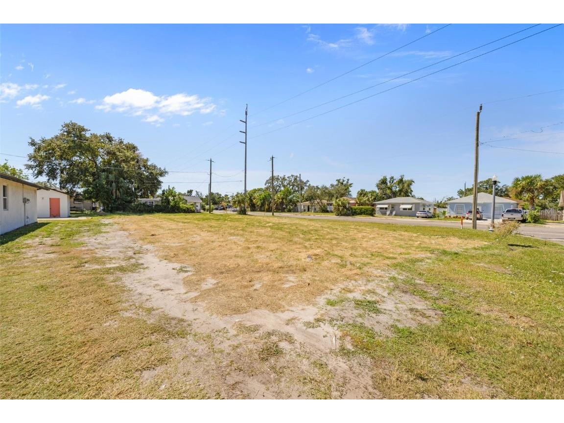 2722 14th Avenue S Saint Petersburg FL 33712 TB8443916 image53