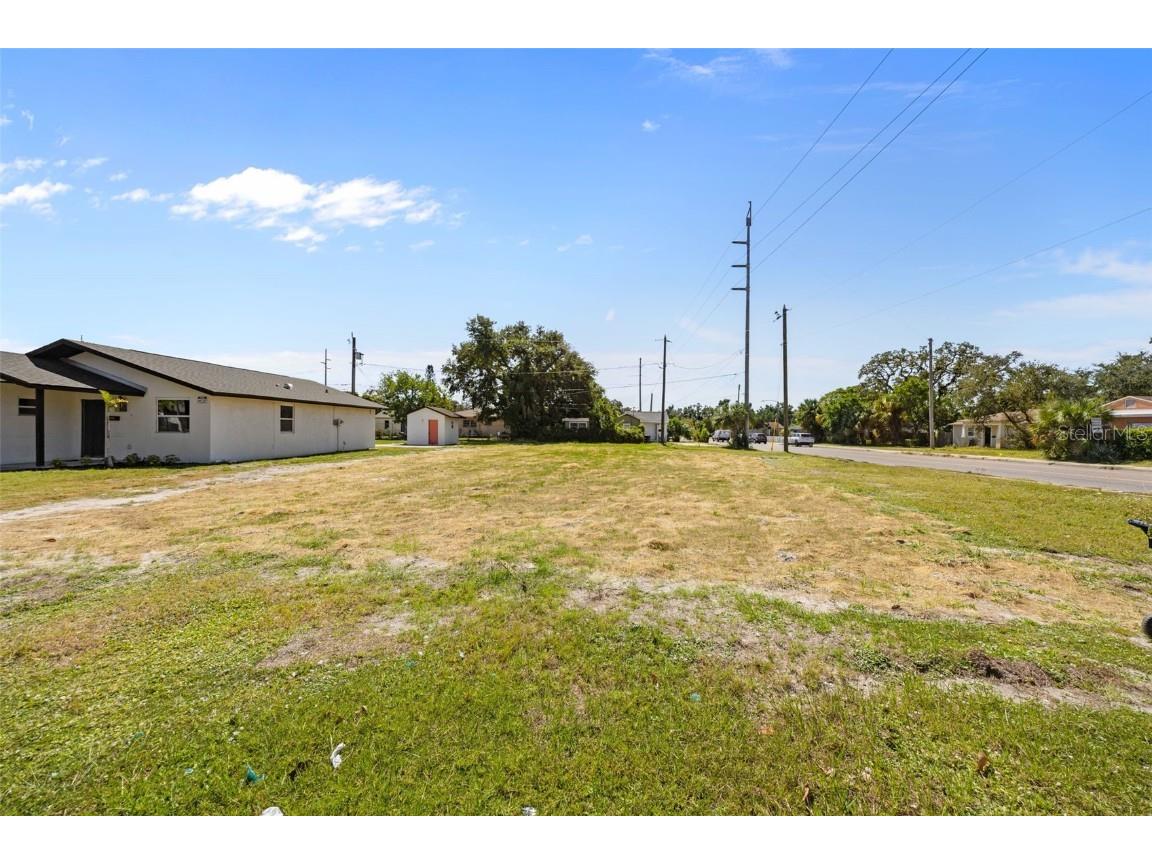 2722 14th Avenue S Saint Petersburg FL 33712 TB8443916 image54