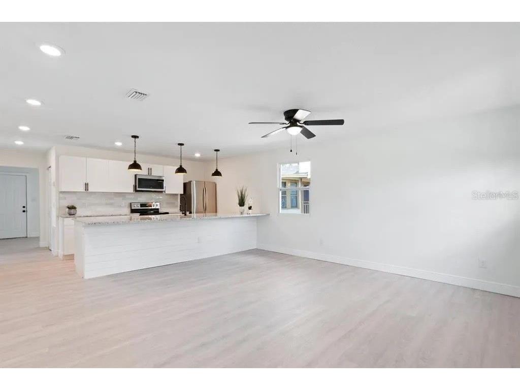 2722 14th Avenue S Saint Petersburg FL 33712 TB8443916 image9