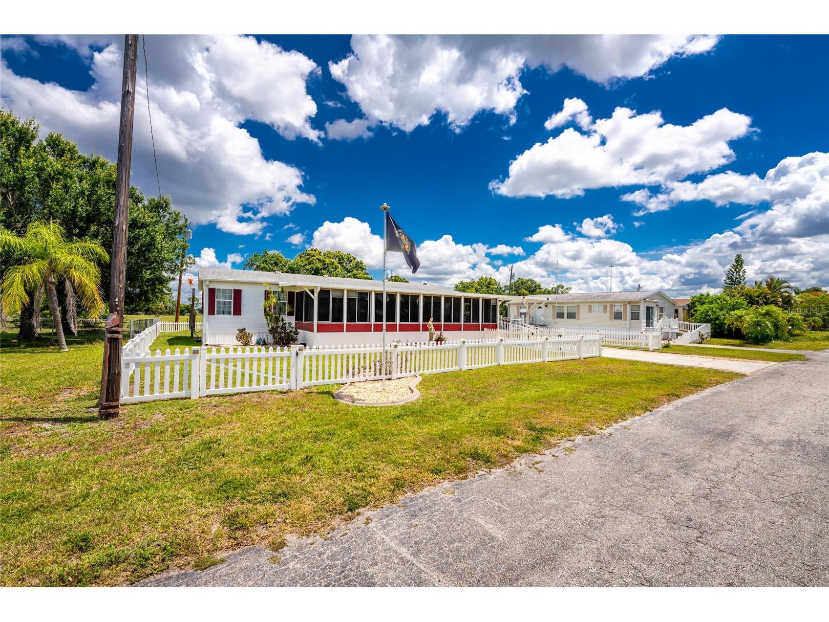 2722 Carl Avenue Punta Gorda FL 33950 C7525978 image2