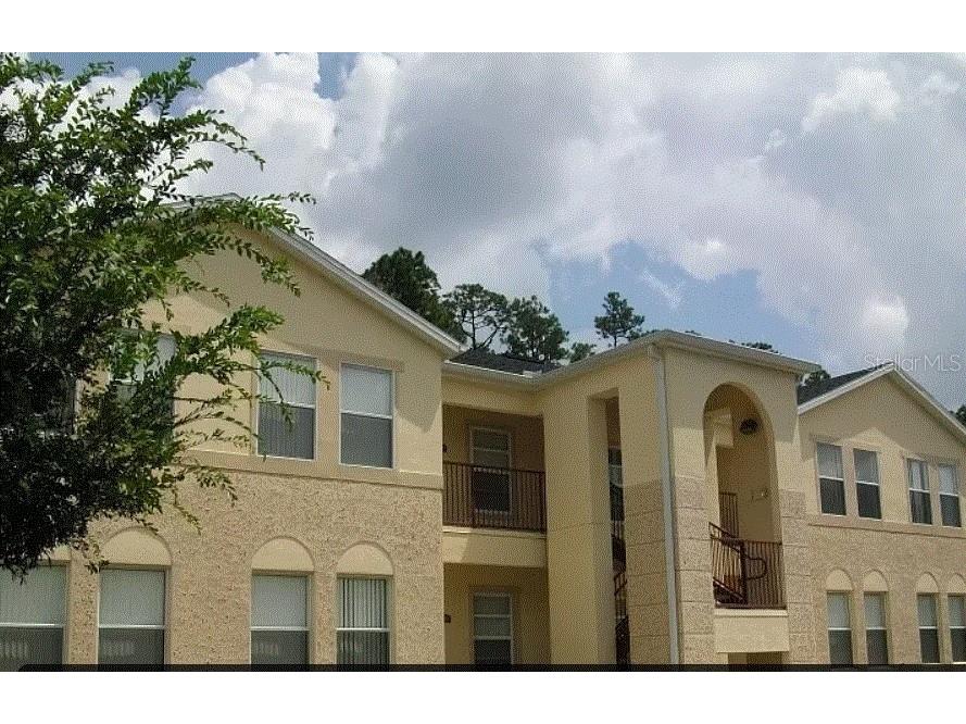 2722 Club Cortile Circle #B Kissimmee FL 34746 O6118940 image1